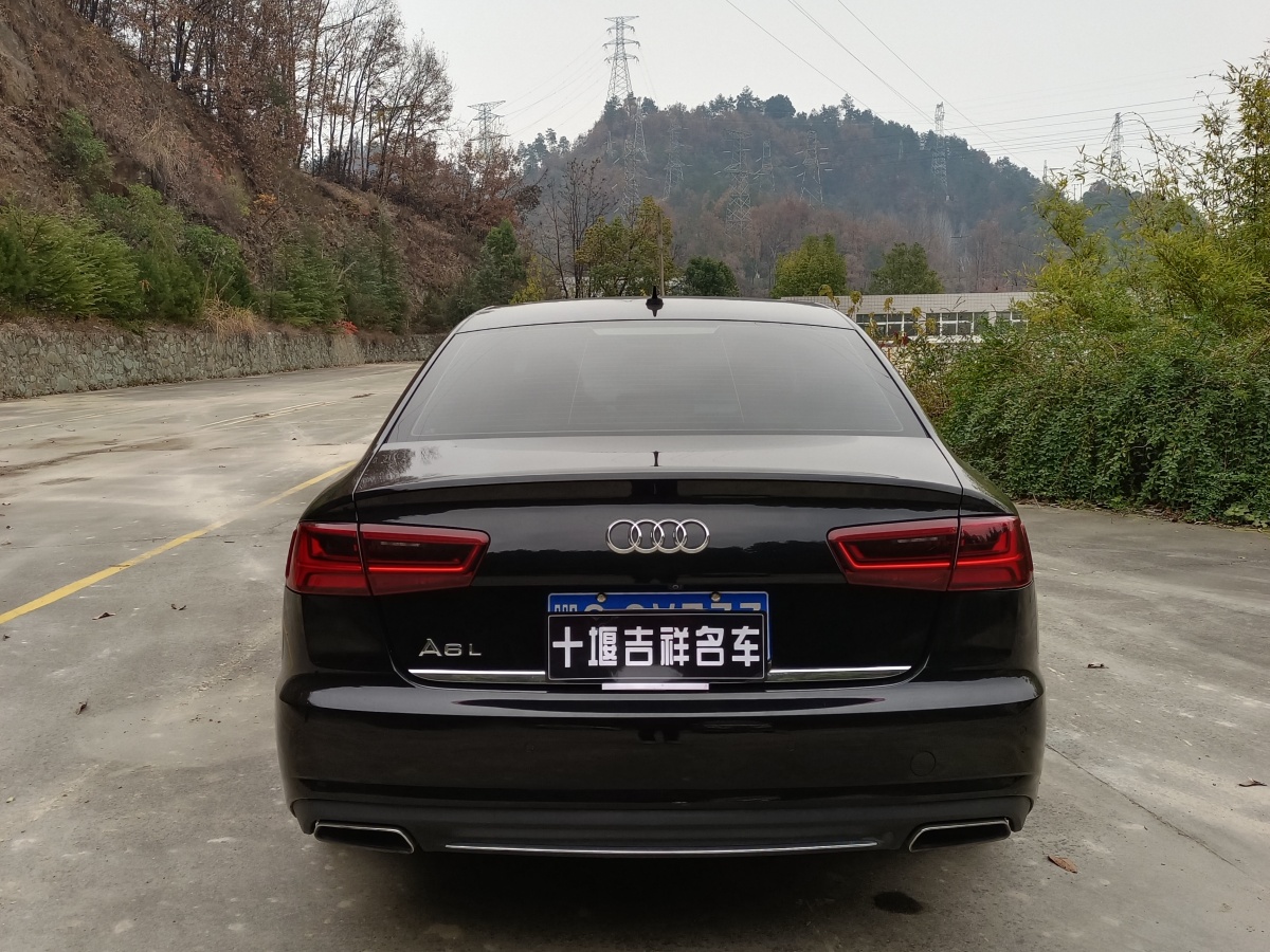 奧迪 奧迪A4L  2018款 30周年年型 30 TFSI 進取型圖片