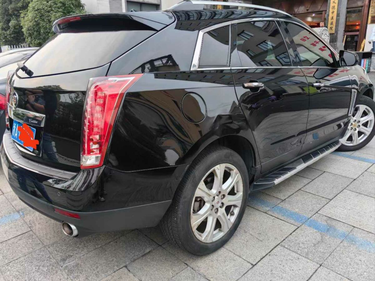 凱迪拉克 SRX  2013款 3.0L 領(lǐng)先型圖片