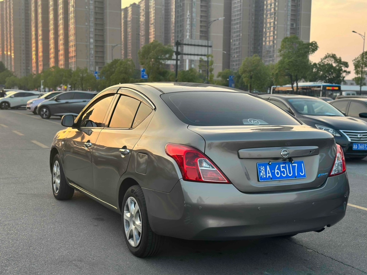 日產(chǎn) 陽(yáng)光  2011款 1.5XE CVT舒適版圖片