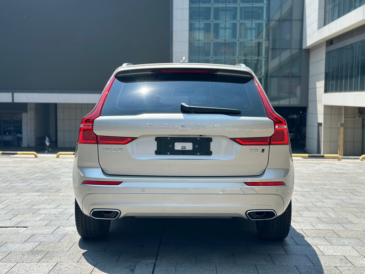 沃尔沃 XC60  2019款 T5 四驱智逸版图片