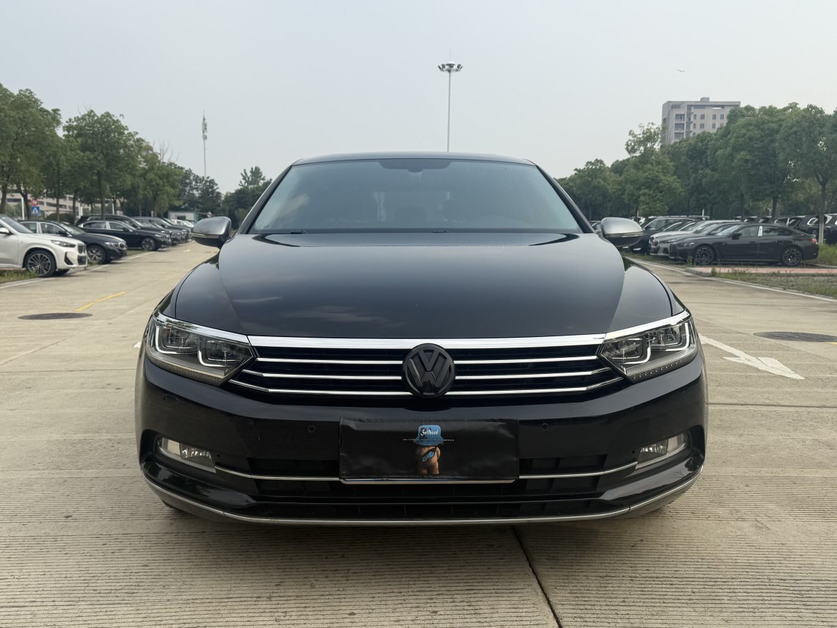 大眾 邁騰  2018款 改款 330TSI DSG 豪華型圖片