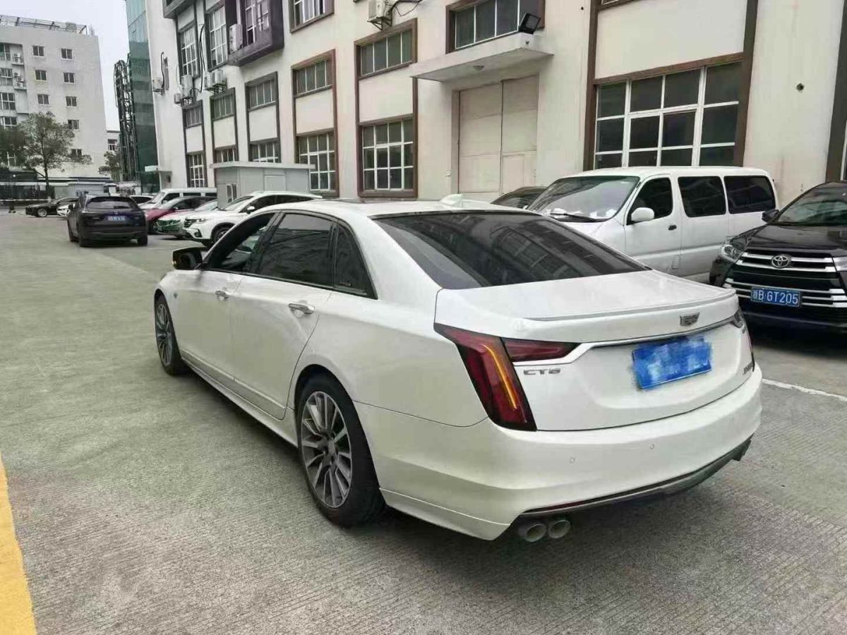 凱迪拉克 CT6  2020款 28T 領(lǐng)先超級(jí)巡航型圖片