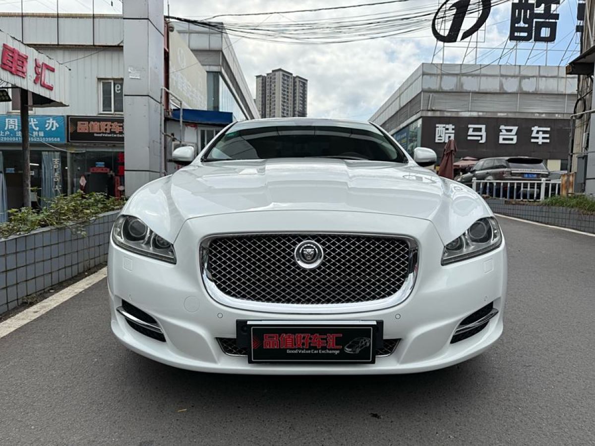 捷豹 XJ  2011款 XJL 3.0 全景商務(wù)版圖片