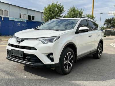 2018年9月 丰田 RAV4荣放 2.0L CVT两驱风尚版图片