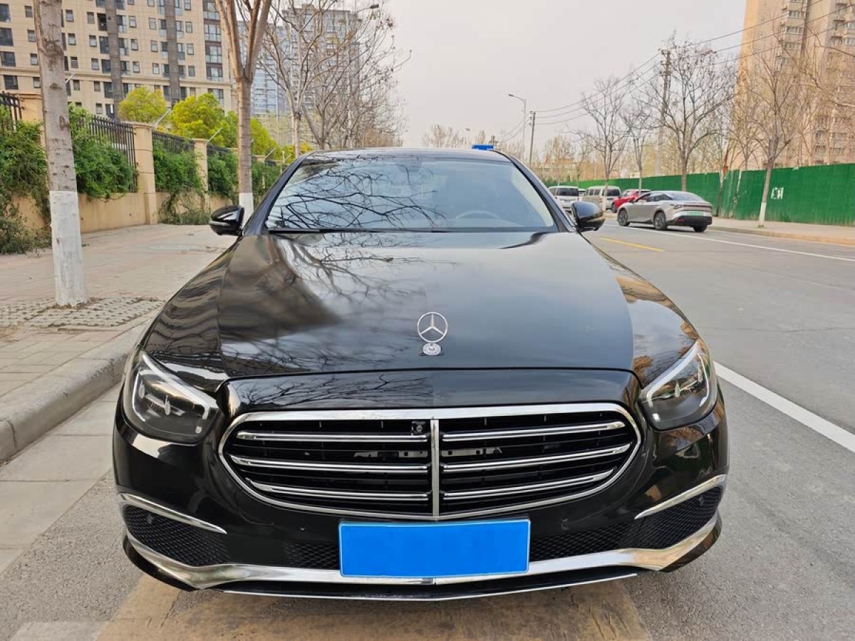 奔馳 奔馳E級(jí)  2022款 改款 E 300 L 豪華型圖片