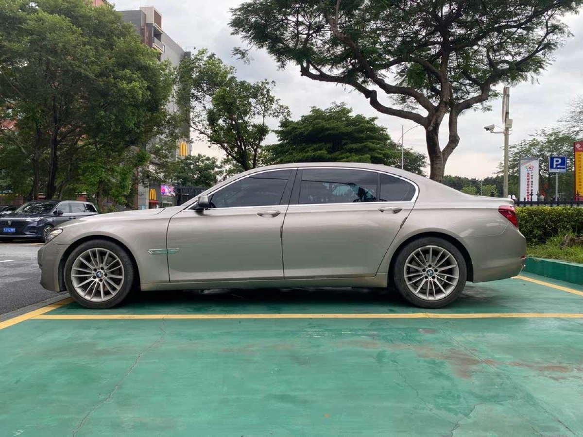 寶馬 寶馬7系  2013款 740Li 領(lǐng)先型圖片