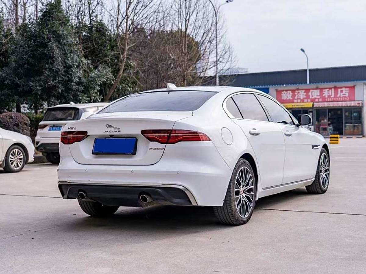 捷豹 XEL  2021款 2.0T 250PS S進(jìn)取優(yōu)雅版圖片