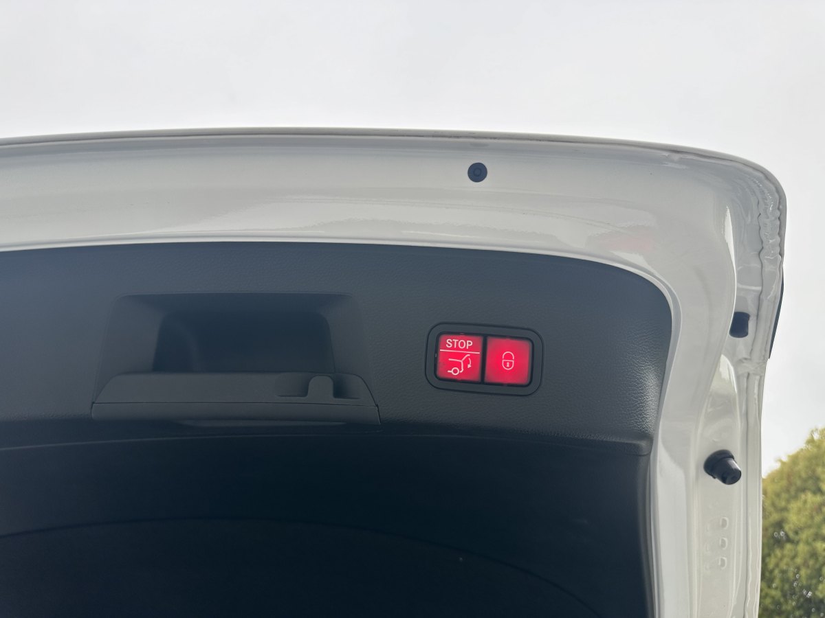 2018年5月奔驰 奔驰GLE轿跑  2017款 GLE 400 4MATIC 轿跑SUV