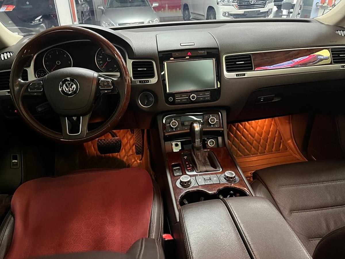 大眾 途銳  2011款 3.0TDI 柴油舒適型圖片