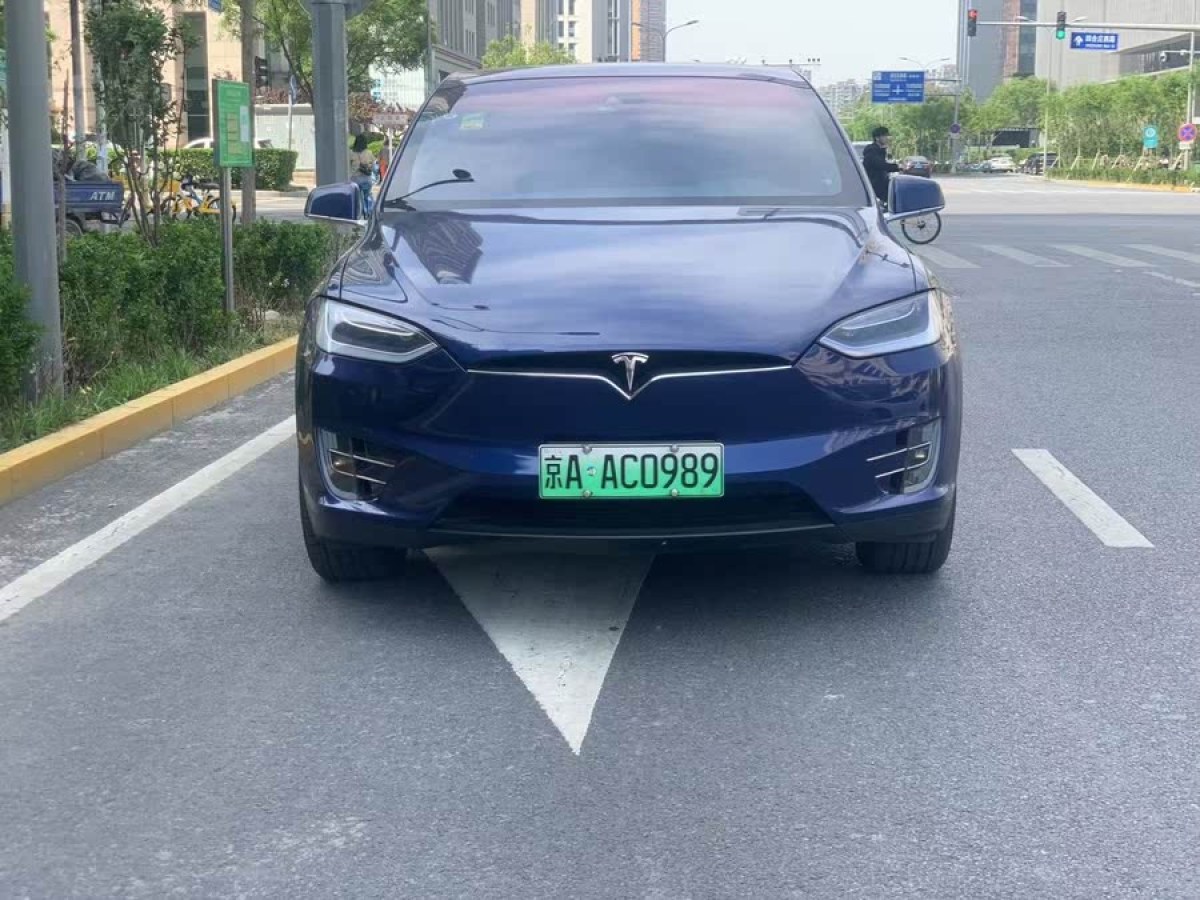 特斯拉 Model X  2016款 Model X 90D圖片