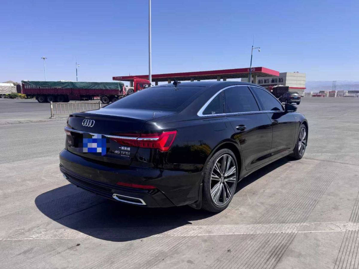 奧迪 奧迪A6  2021款 Avant 45 TFSI 先鋒派星辰版圖片