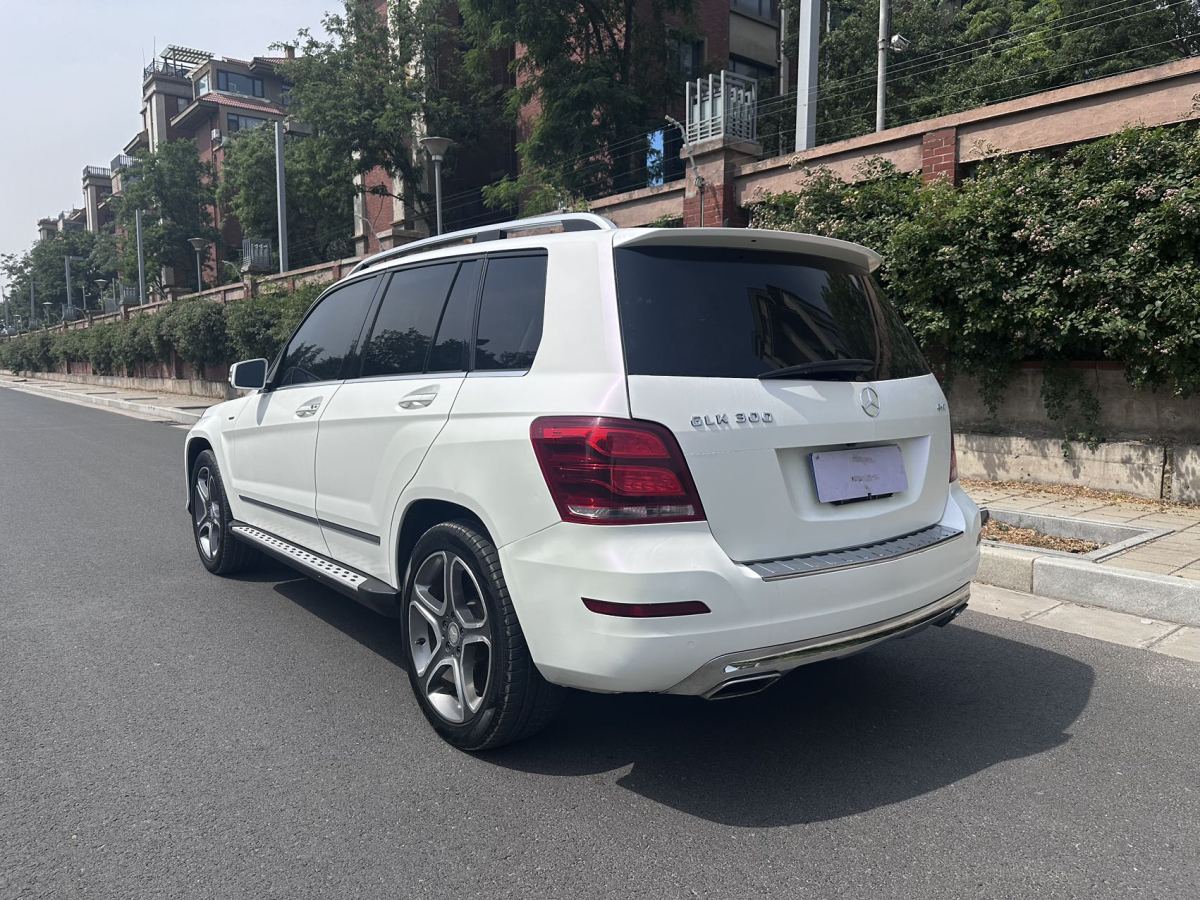 奔馳 奔馳GLK級  2015款 GLK 300 4MATIC 時尚型 極致版圖片