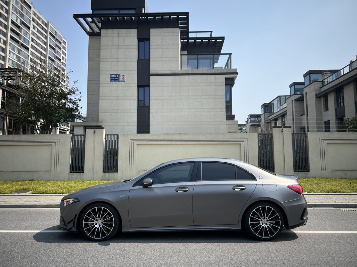 2021年11月奔馳 奔馳A級(jí)AMG  2020款 AMG A 35 L 4MATIC