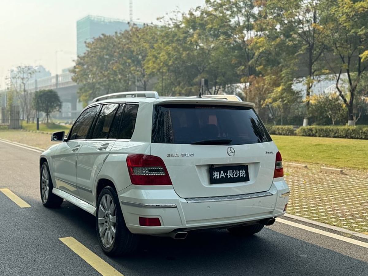 奔馳 奔馳GLK級  2010款 GLK 300 4MATIC 時尚型圖片