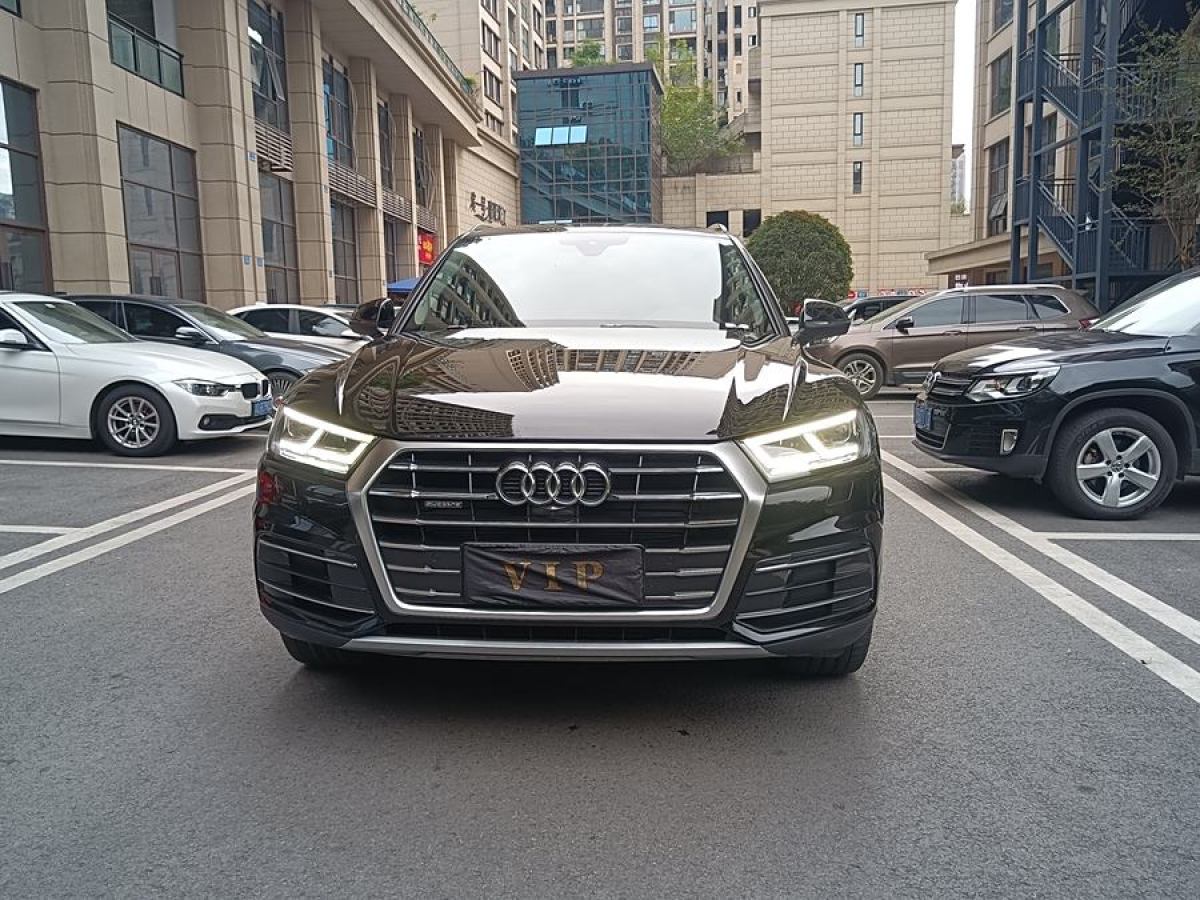 2020年1月奧迪 奧迪Q5L  2020款 45 TFSI 尊享風(fēng)雅型