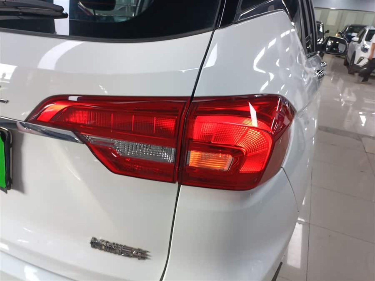 哈弗 M6  2019款 1.5T 手動兩驅(qū)精英型 國VI圖片