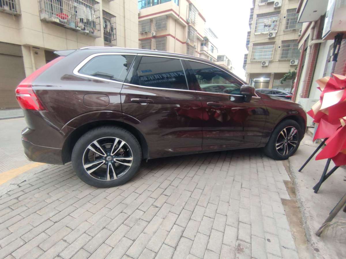 沃爾沃 XC60  2019款 T5 四驅(qū)智遠(yuǎn)版圖片