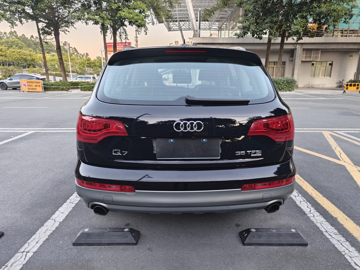 奧迪 奧迪Q7  2013款 35 TFSI 進(jìn)取型圖片