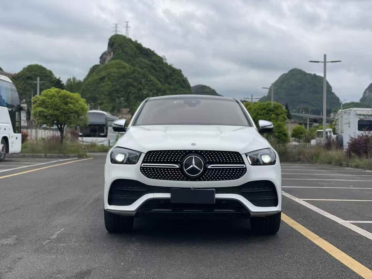 奔馳 奔馳GLC  2021款 GLC 300 4MATIC 轎跑SUV圖片