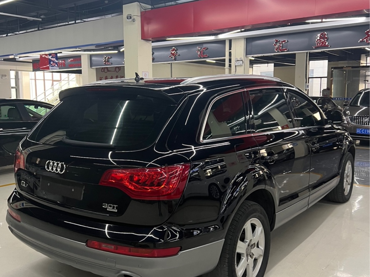 奧迪 奧迪Q7  2011款 3.0 TFSI 進(jìn)取型(200kW)圖片