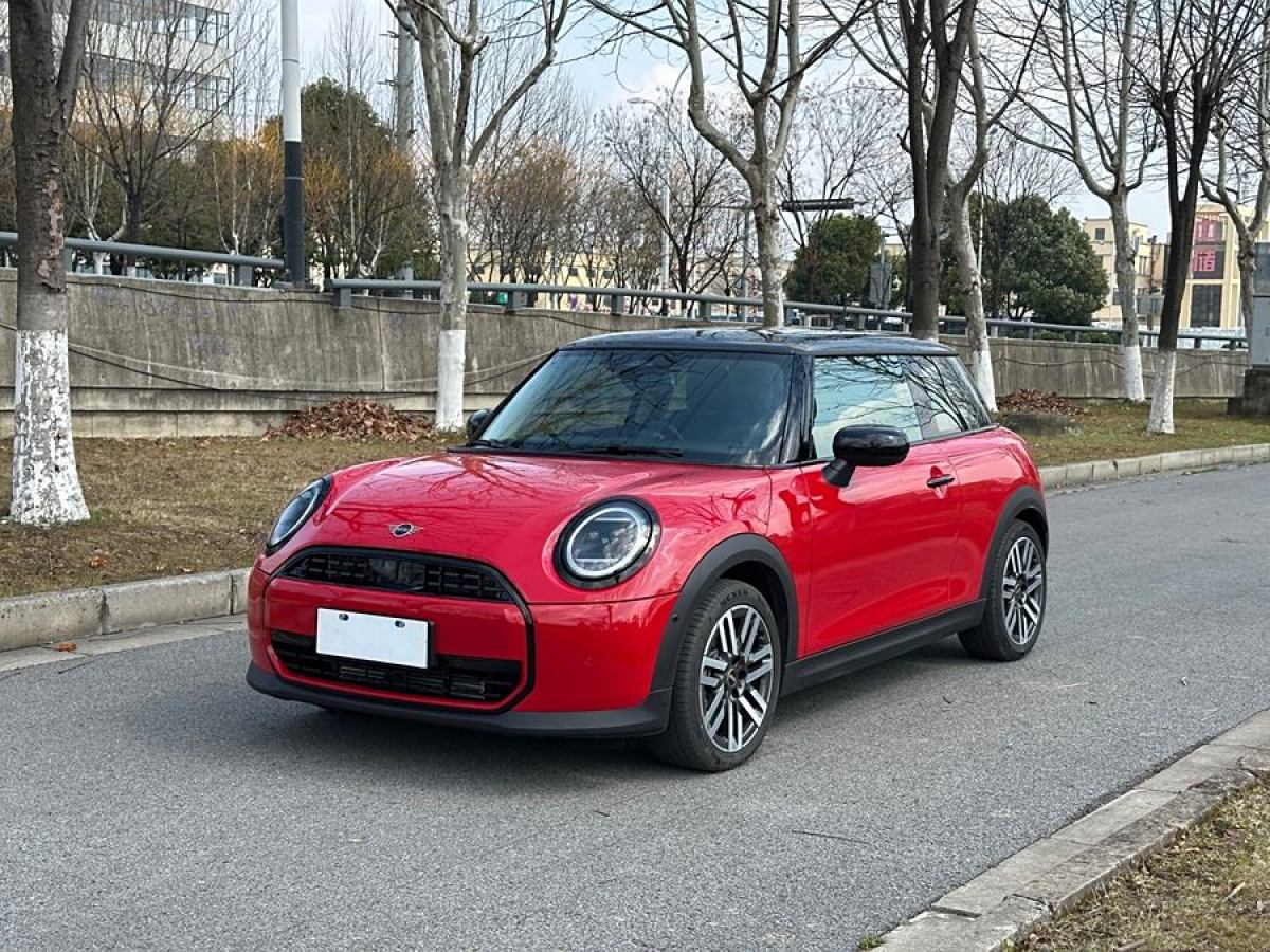 2025年2月MINI MINI  2025款 1.5T COOPER 經(jīng)典派