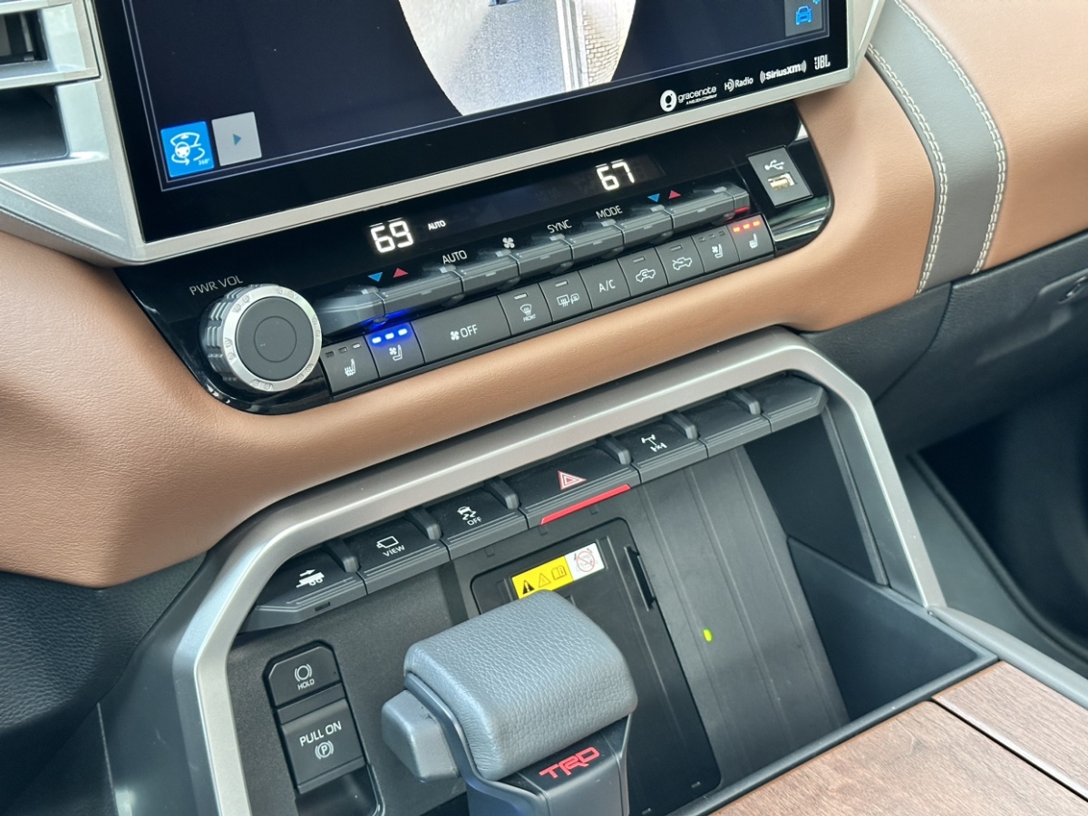 2022年07月丰田 坦途  2015款 5.7 Platinum 四驱 CrewMax 美规版