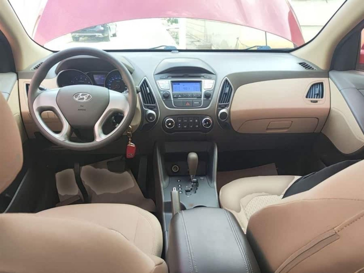 現(xiàn)代 ix35  2013款 2.0L 自動(dòng)兩驅(qū)舒適型GL 國(guó)IV圖片