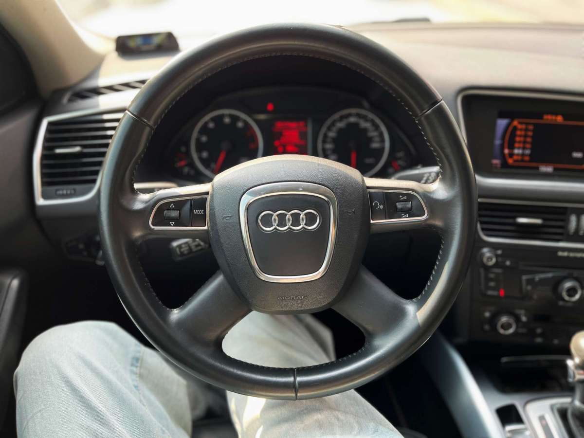 2012年11月奧迪 奧迪Q5  2012款 2.0TFSI 技術型