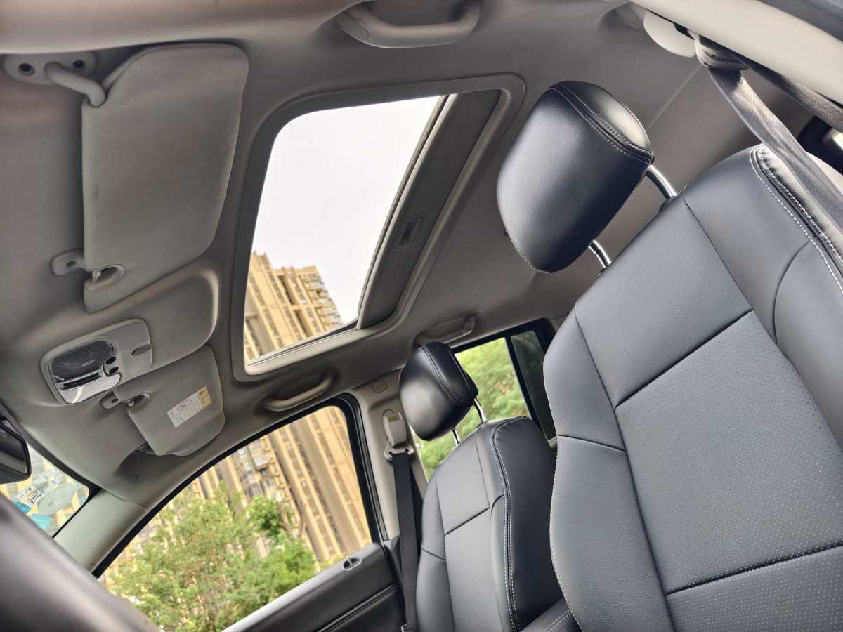 Jeep 指南者  2015款 2.0L 兩驅(qū)豪華版圖片