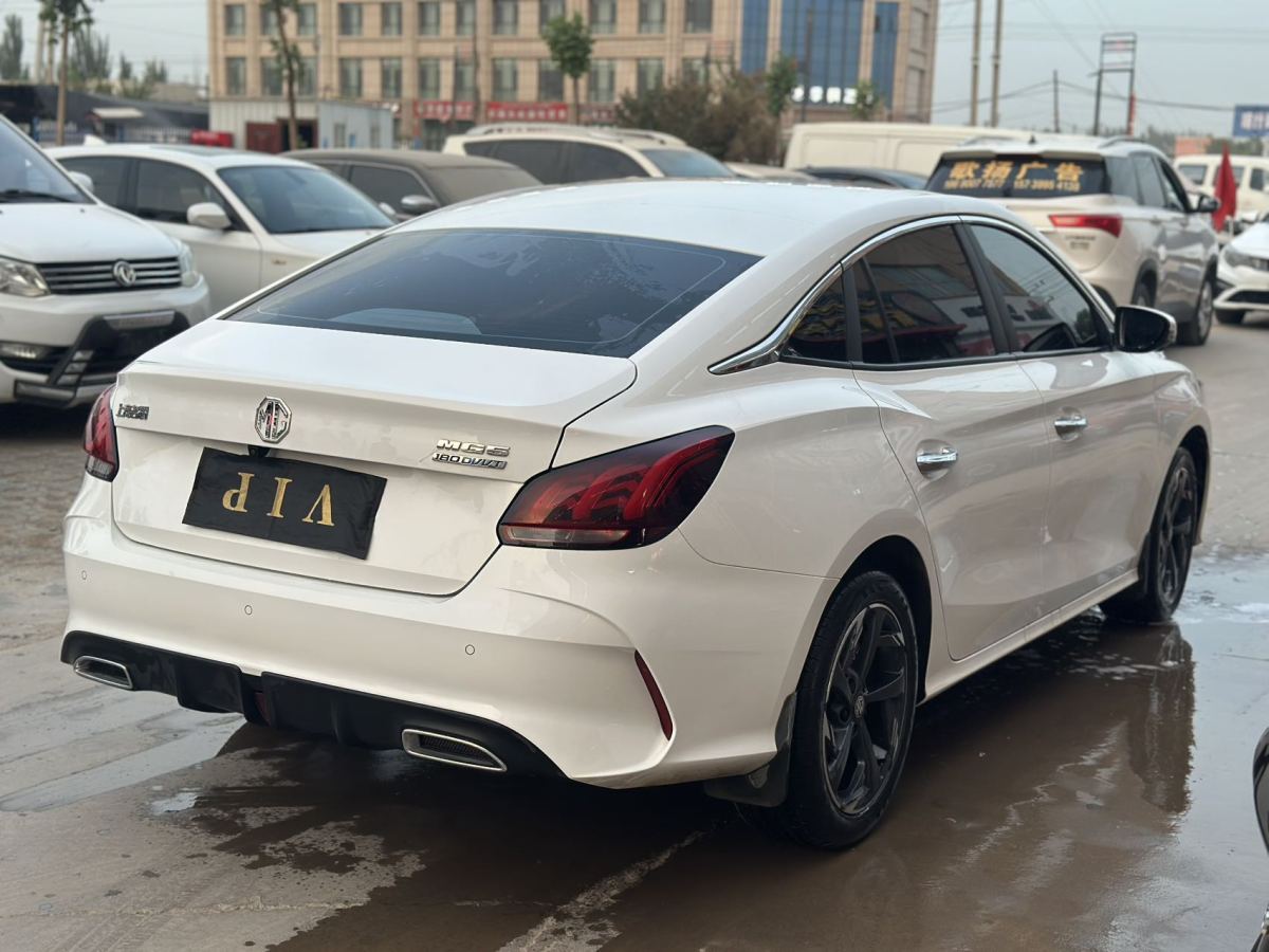名爵 名爵5  2023款 180DVVT CVT豪華版圖片