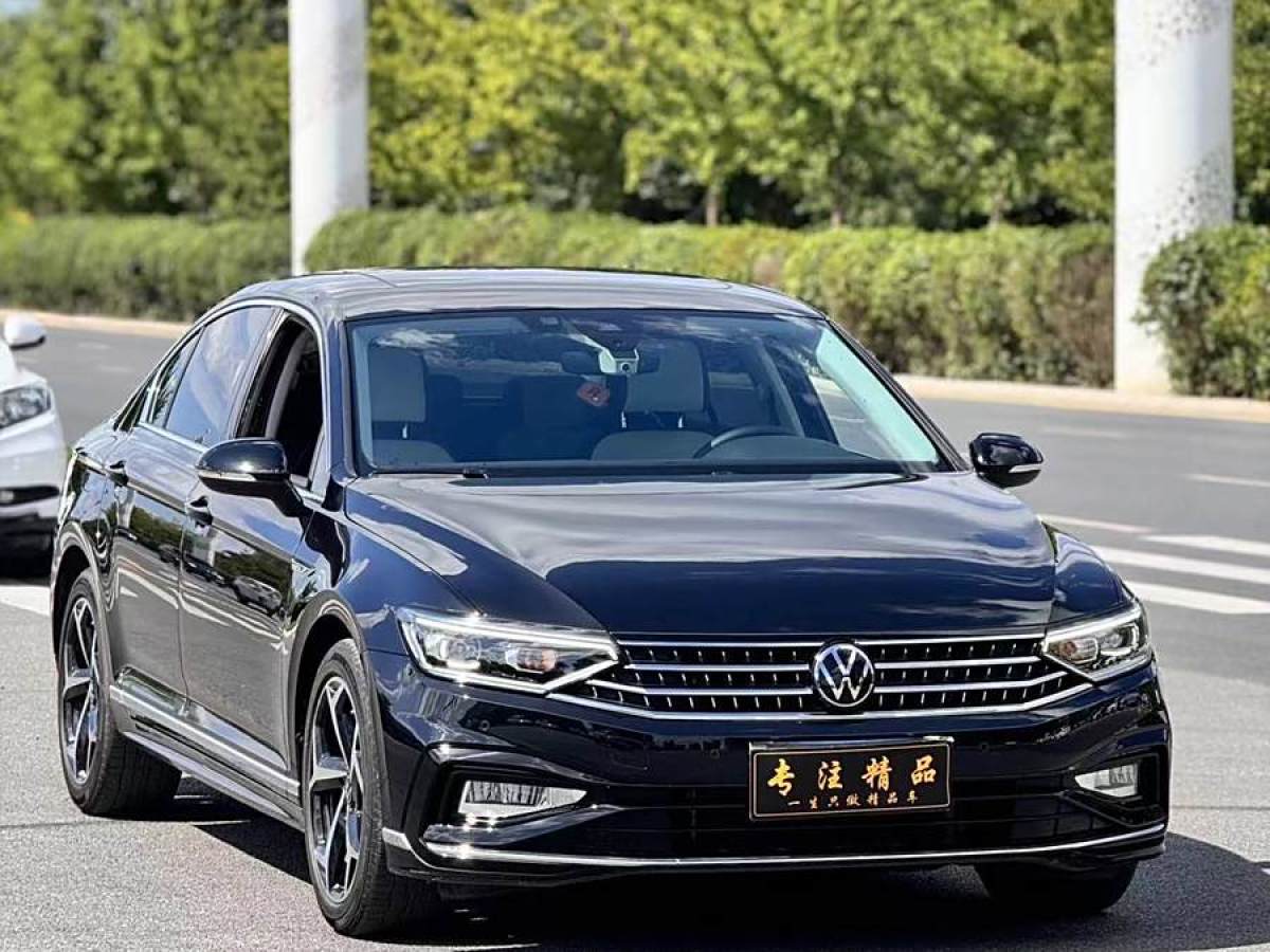 大众 迈腾  2023款 200万辆纪念版 330TSI DSG豪华型图片