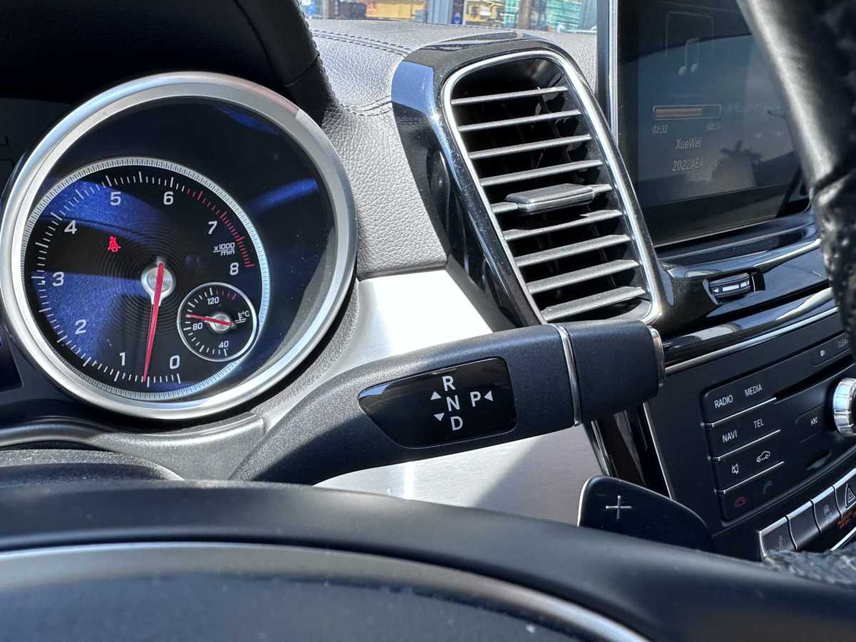 奔驰 奔驰GLE轿跑  2015款 GLE 400 4MATIC 轿跑SUV图片