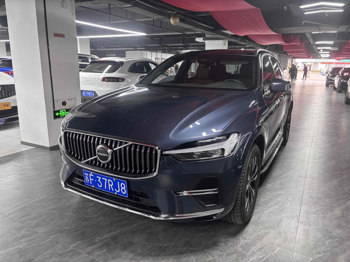 沃爾沃 XC60  2023款 B5 四驅(qū)智逸豪華版圖片