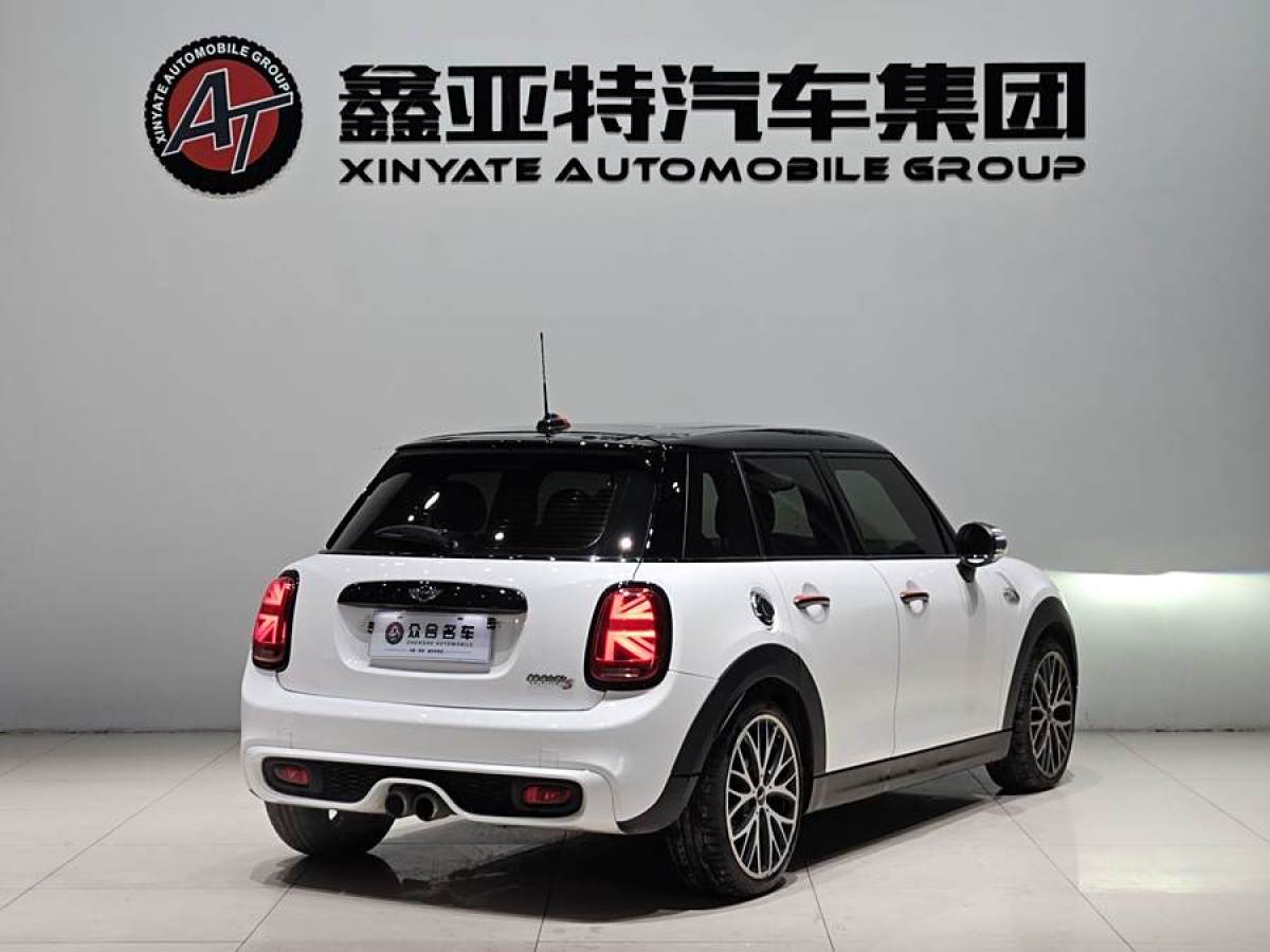 MINI MINI  2015款 2.0T COOPER S 五門版圖片