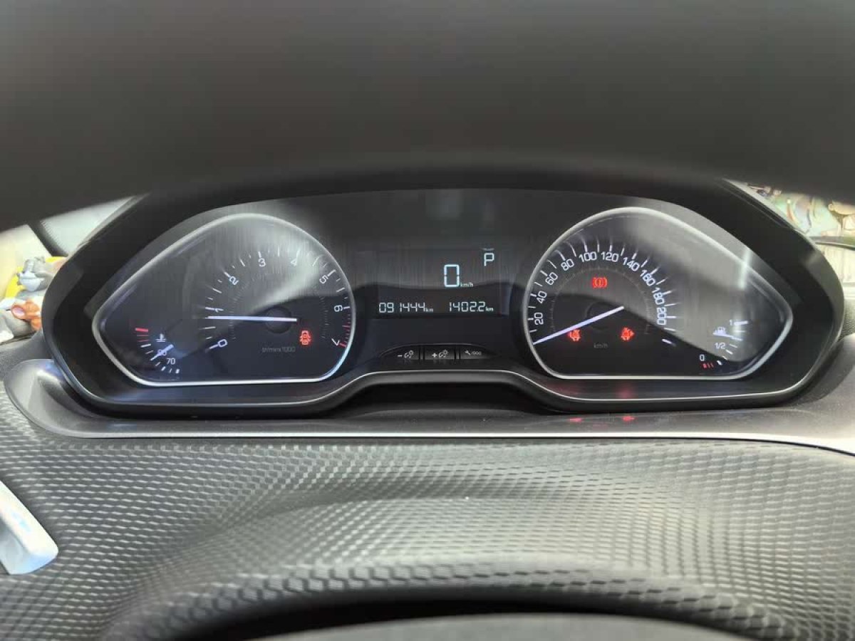 標(biāo)致 2008  2014款 1.6L 自動時尚版圖片