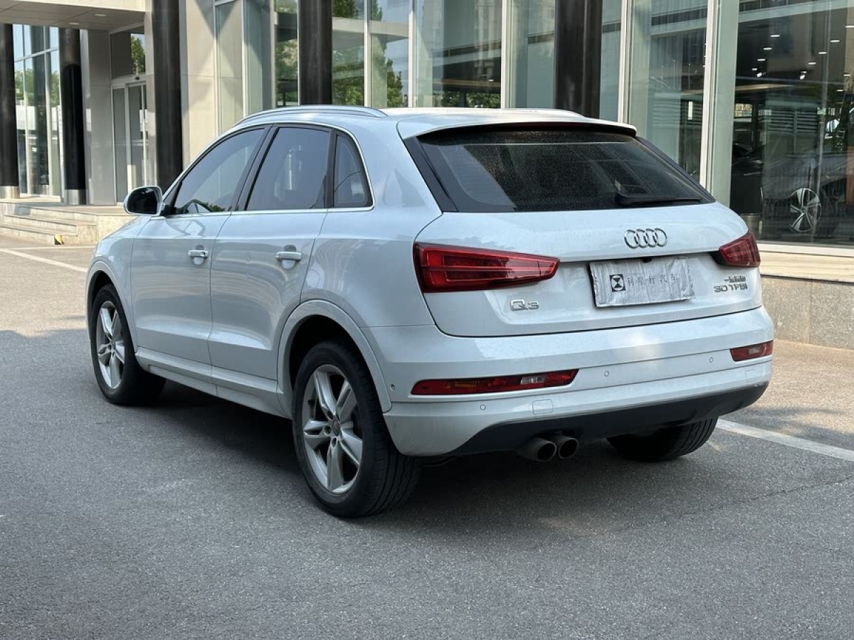 奧迪 奧迪Q3  2017款 30 TFSI 風(fēng)尚型圖片