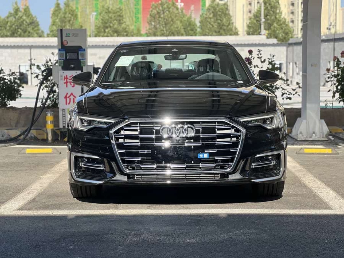 奧迪 奧迪A6L  2025款 改款 45 TFSI 臻選動感型圖片