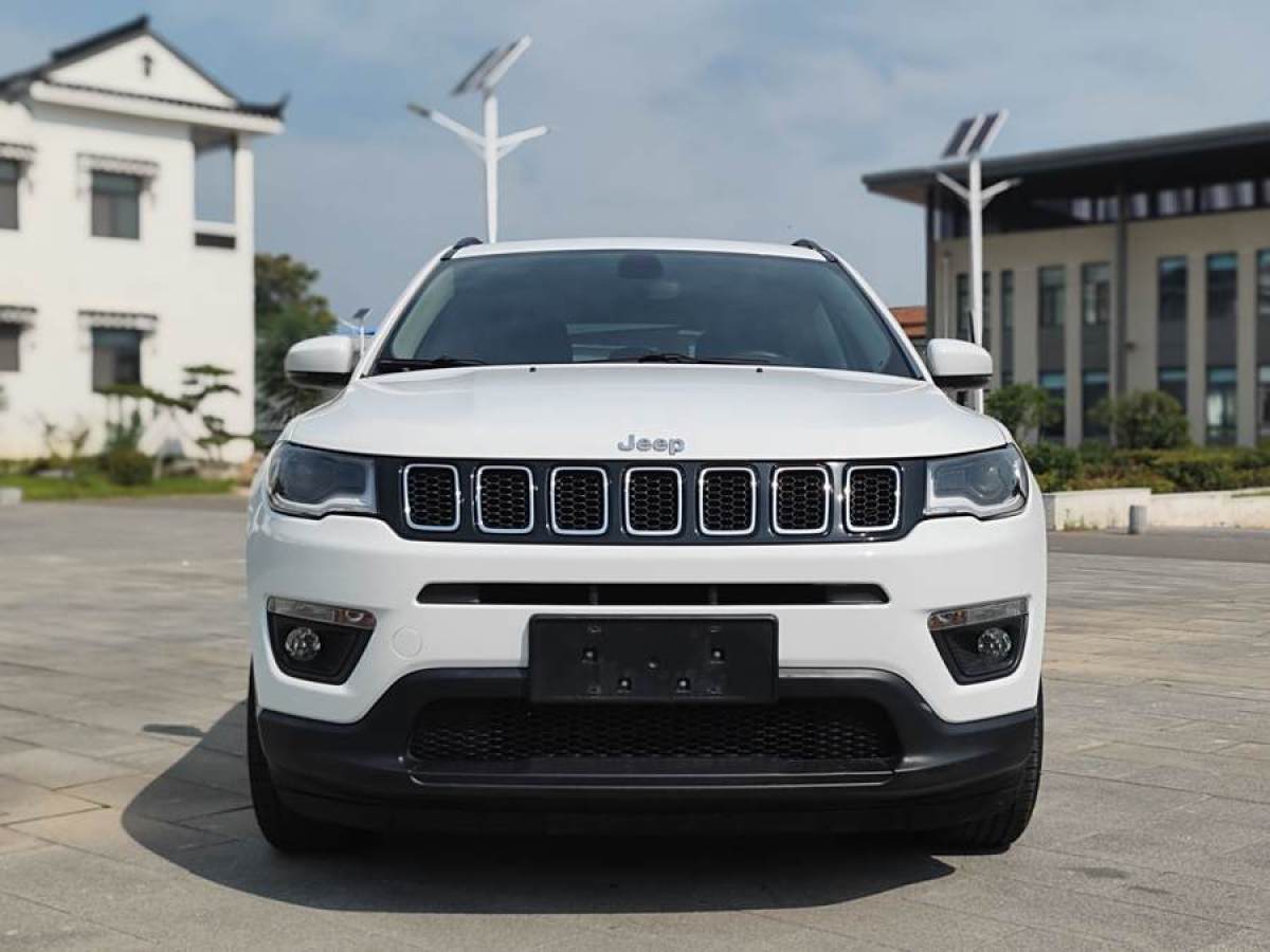 Jeep 指南者  2019款  220T 自動(dòng)家享炫酷版圖片