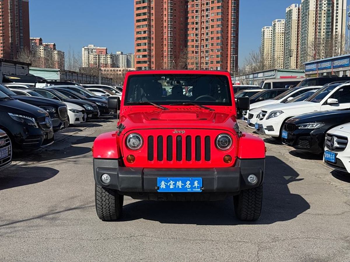 2013年7月Jeep 牧馬人  2013款 3.6L Sahara 四門版