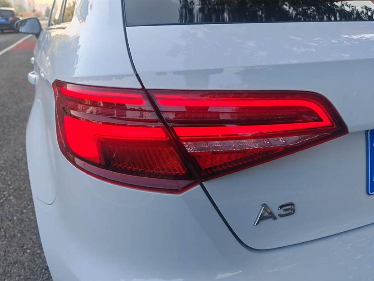 2018年5月奧迪 奧迪A3  2018款 30周年年型 Sportback 35 TFSI 風尚型