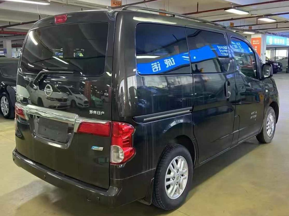 日產(chǎn) NV200 圖片