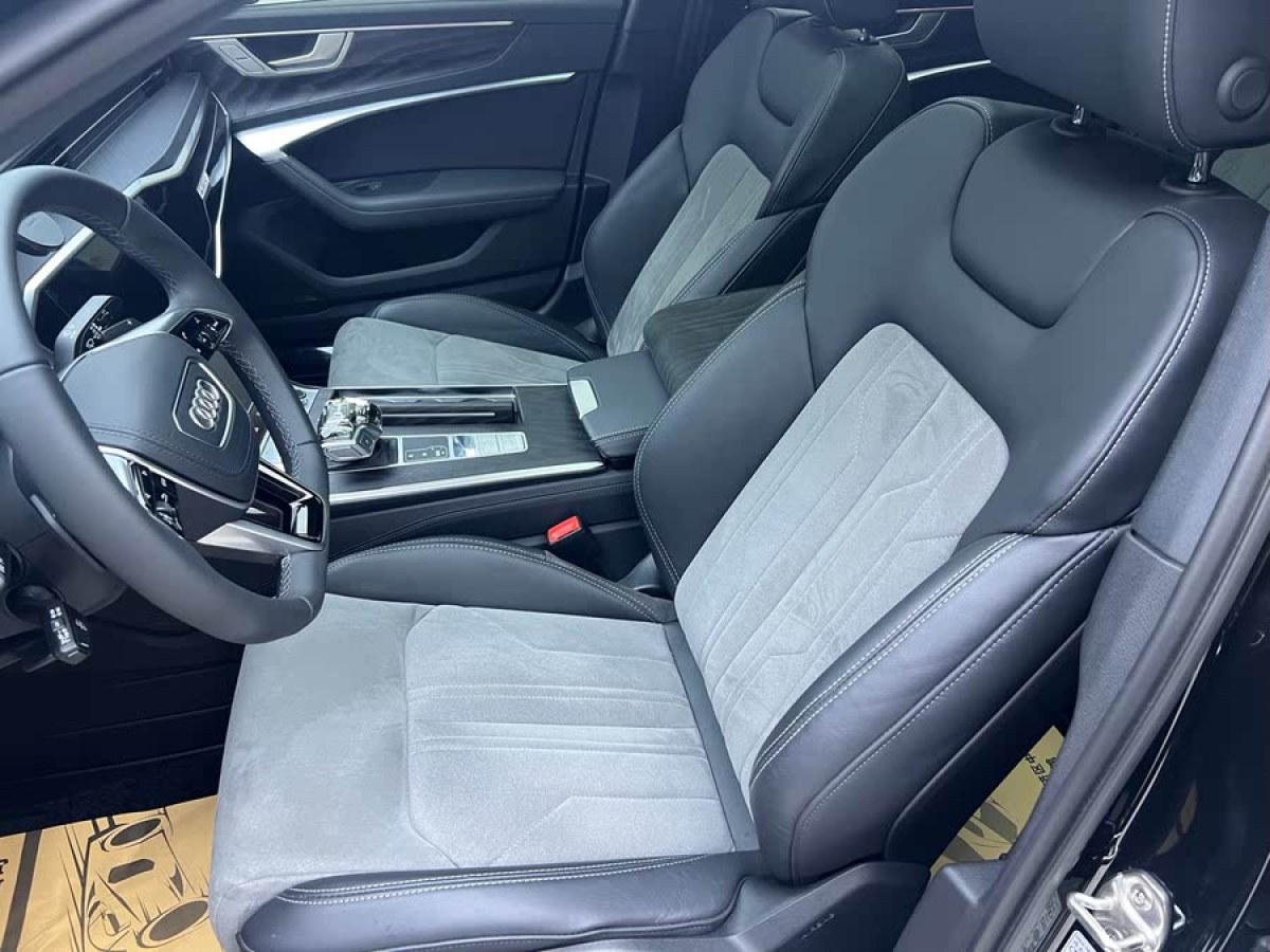 奧迪 奧迪A6L  2024款 45 TFSI quattro 尊享動感型圖片