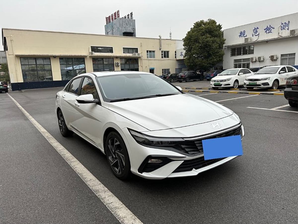 現(xiàn)代 伊蘭特  2023款 1.5L CVT GLX精英版圖片