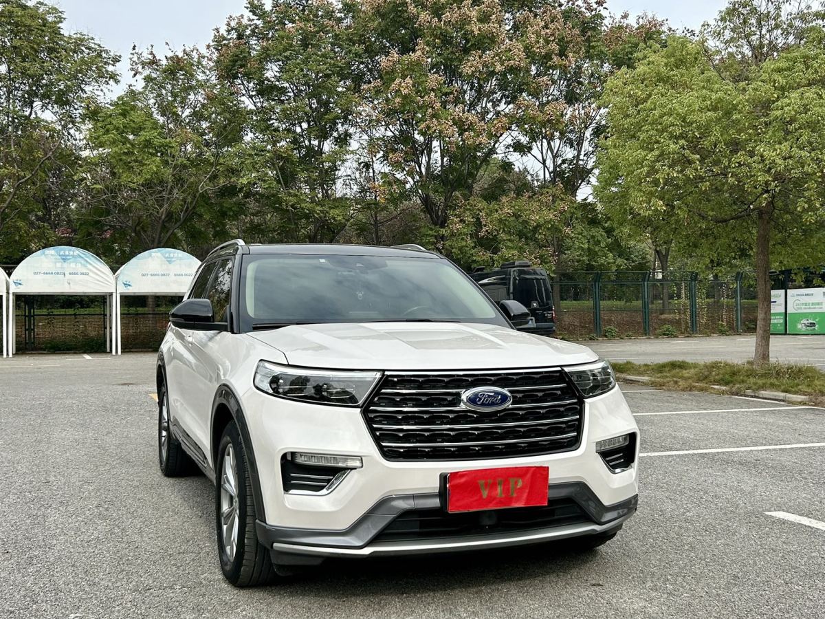 福特 探險(xiǎn)者  2020款 EcoBoost 285 四驅(qū)風(fēng)尚版 7座圖片