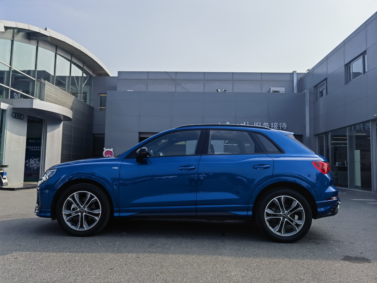 2023年7月奧迪 奧迪Q3  2023款 45 TFSI quattro 時尚動感型