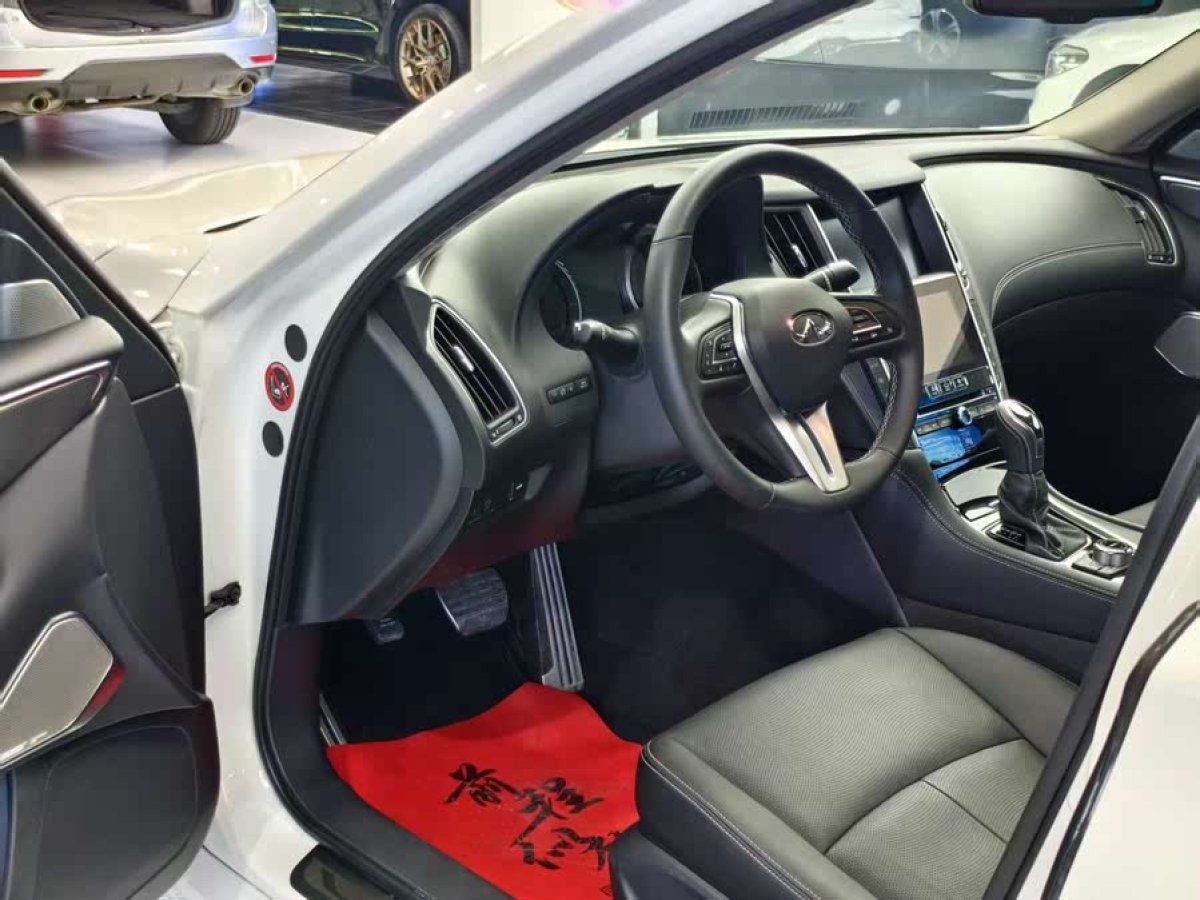 英菲尼迪 Q50L  2022款 2.0T 逸享版圖片