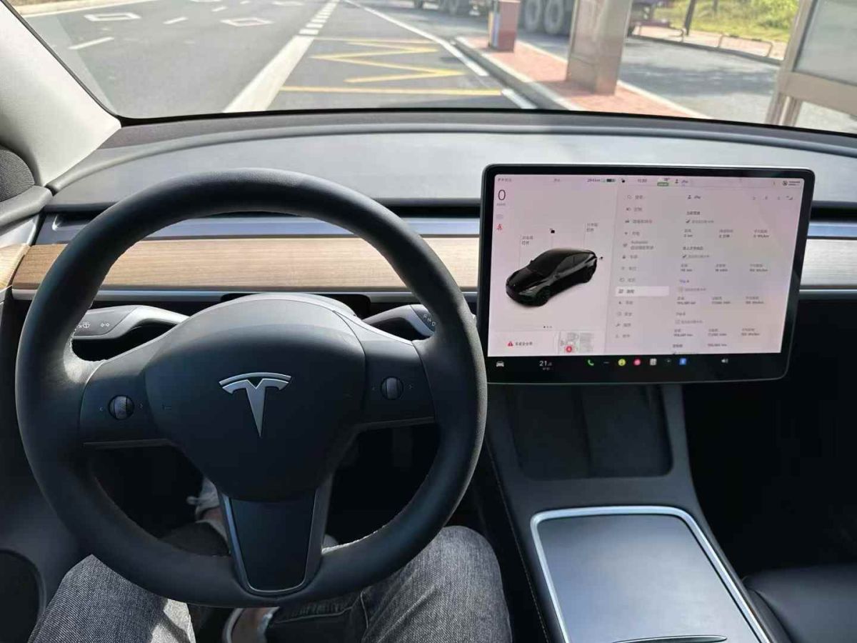 特斯拉 Model S  2021款 Plaid Plus 版圖片