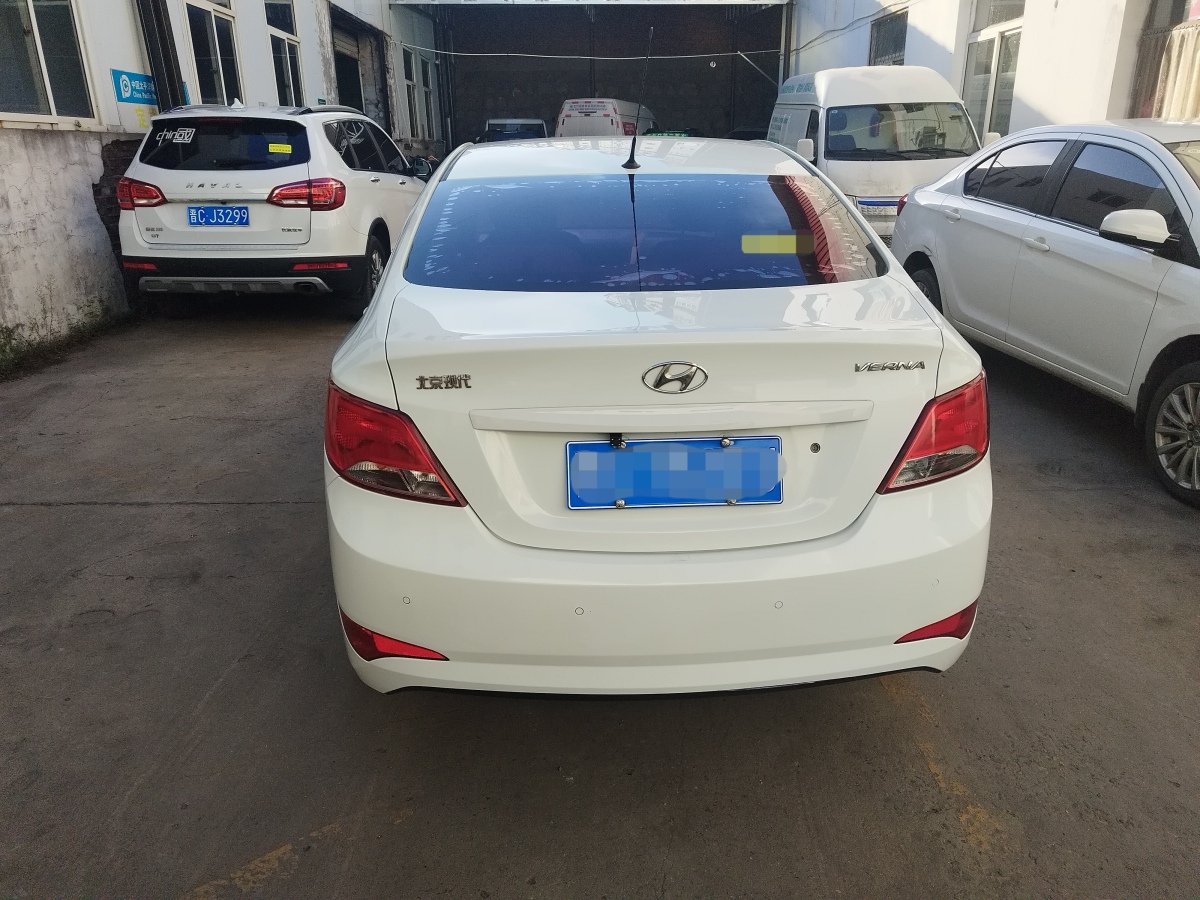 現(xiàn)代 瑞納  2014款 1.4L 手動智能型GLS圖片