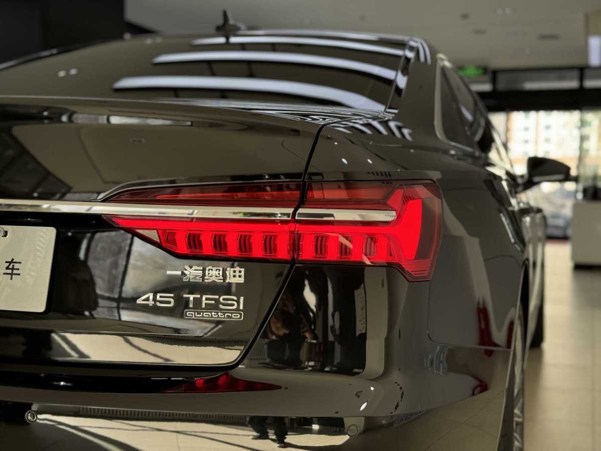 奧迪 奧迪A6L  2022款 45 TFSI quattro 臻選致雅型圖片