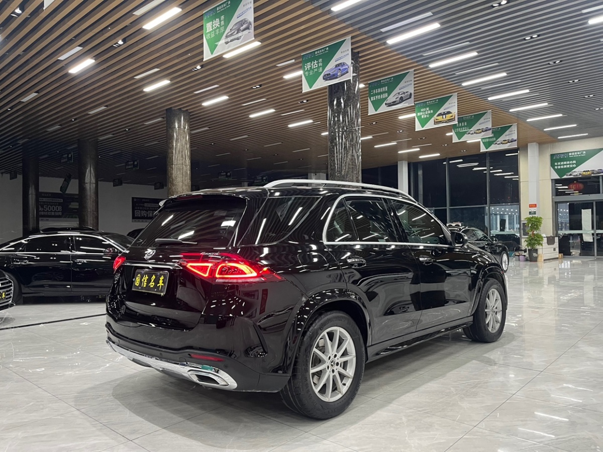 2021年3月奔馳 奔馳GLE  2021款 GLE 350 4MATIC 時(shí)尚型